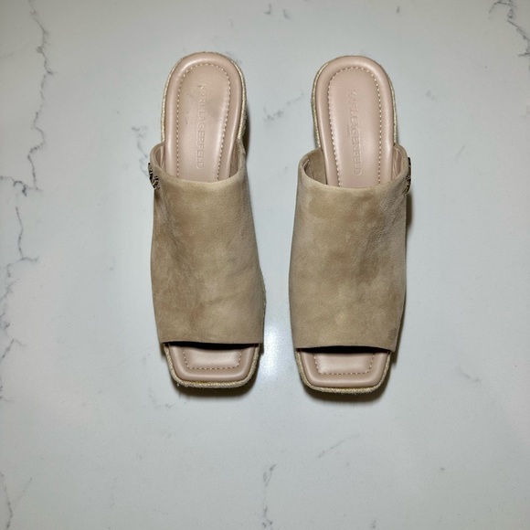 Karl Lagerfeld | ‘Corissa’ Wedge Sandal - Picture 5 of 10